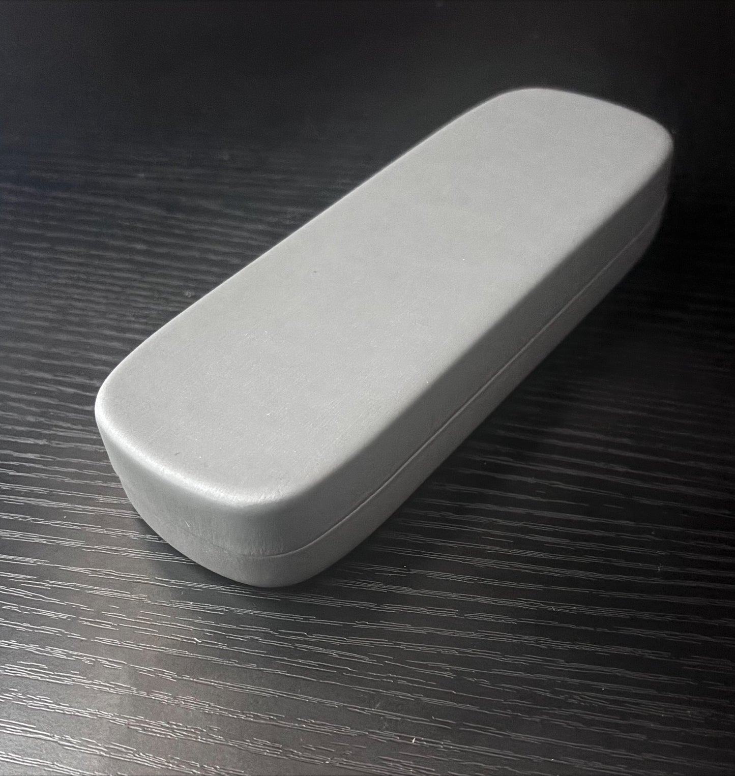 V2 Gray Metal Travel Case