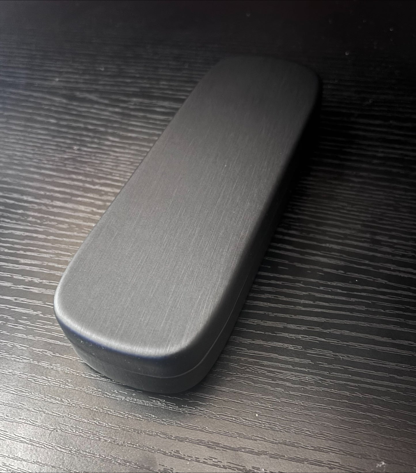 V2 Black Metal Travel Case